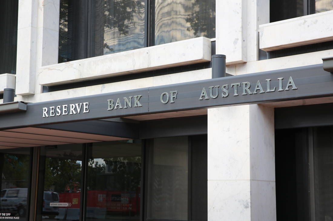 RBA Governor Says Cryptos Won't Break Down the Financial System